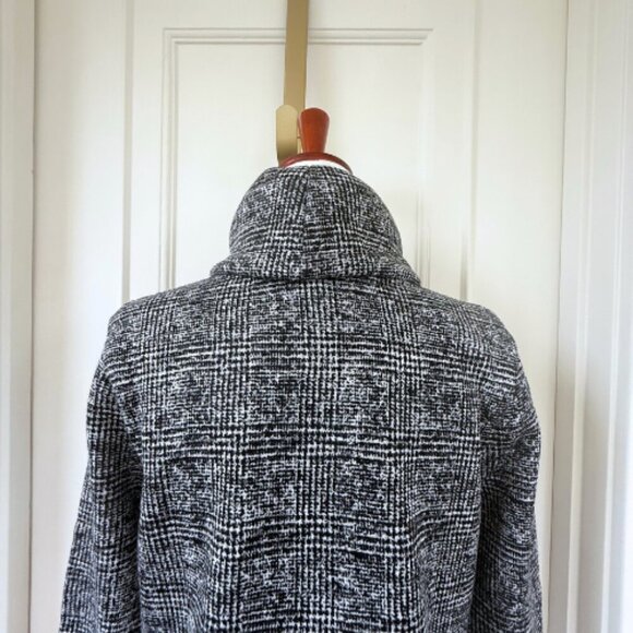 J. CREW Black Printed Funnel Neck Pullover Size M - Picture 7 of 9